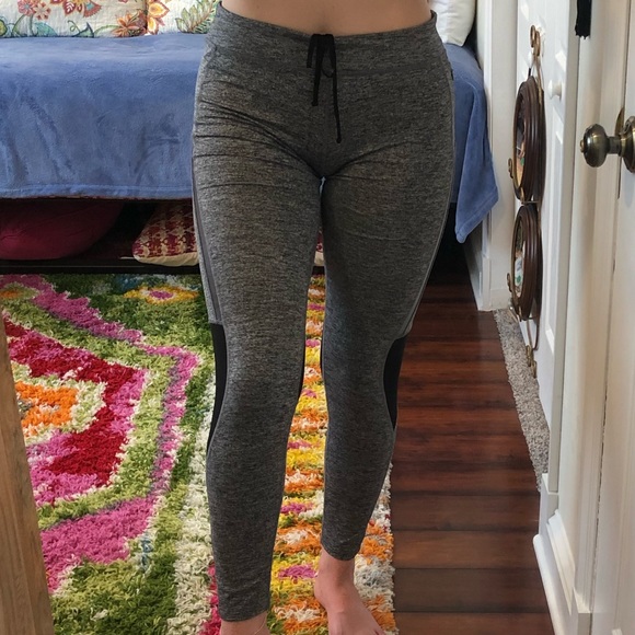 Forever 21 heather grey workout leggings, L - Picture 3 of 7